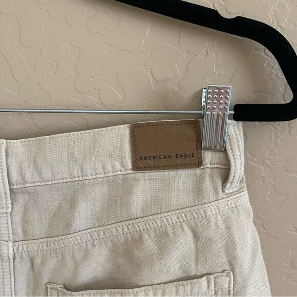 New American Eagle Mom Shorts Tan Distressed High Rise - Picture 6 of 8